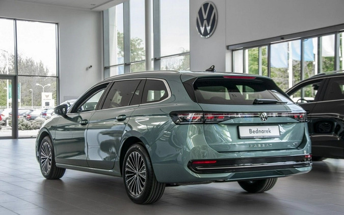 Volkswagen Passat cena 201400 przebieg: 5, rok produkcji 2024 z Skępe małe 277